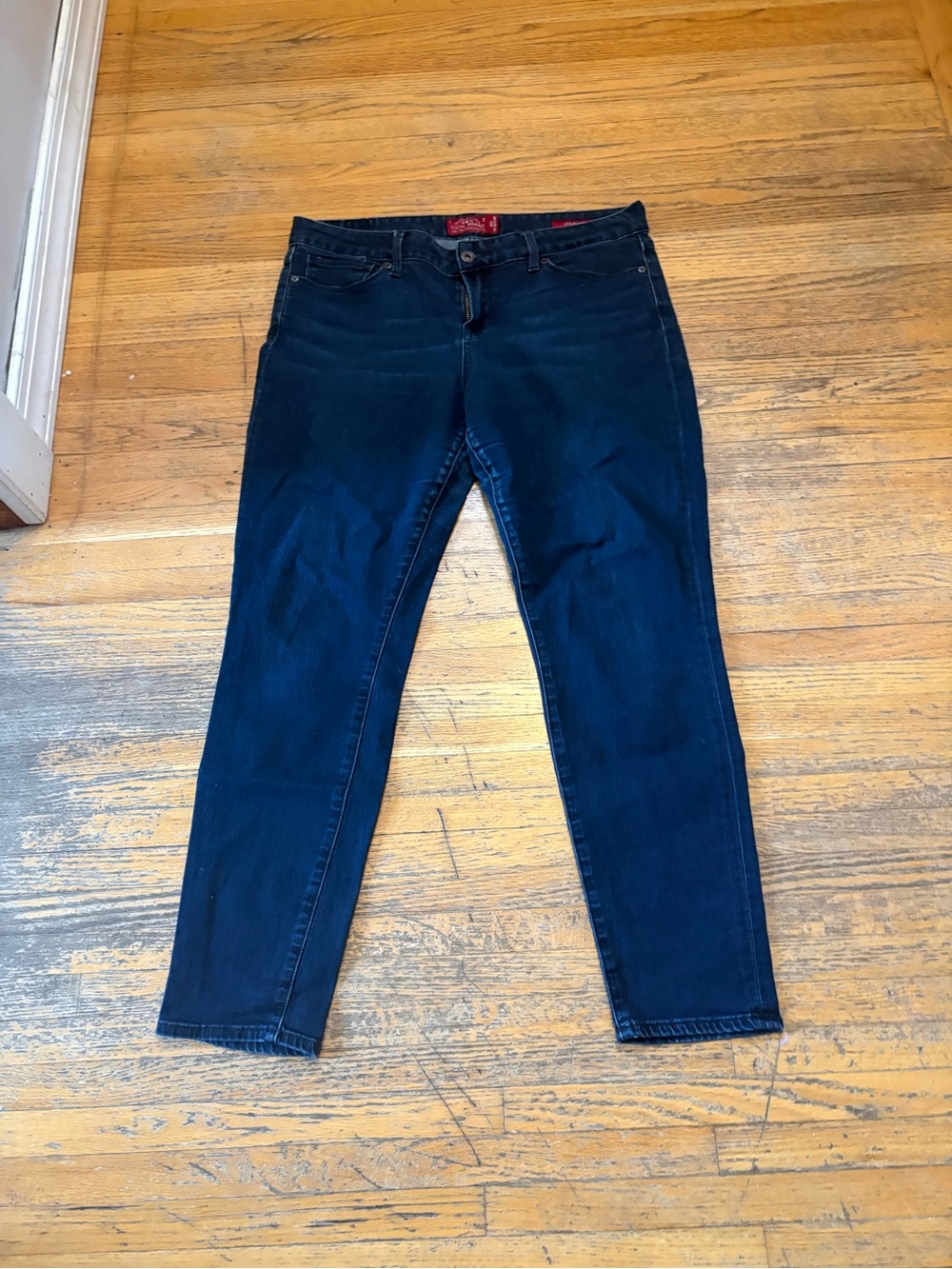 Lucky Brand Women’s Dark Indigo Skinny Jeans